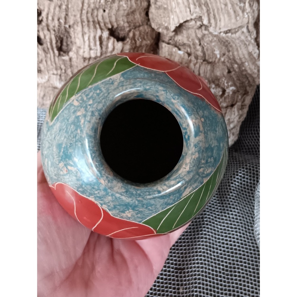 Nicaraguan folk art pottery vase. - Picture 6 of 7